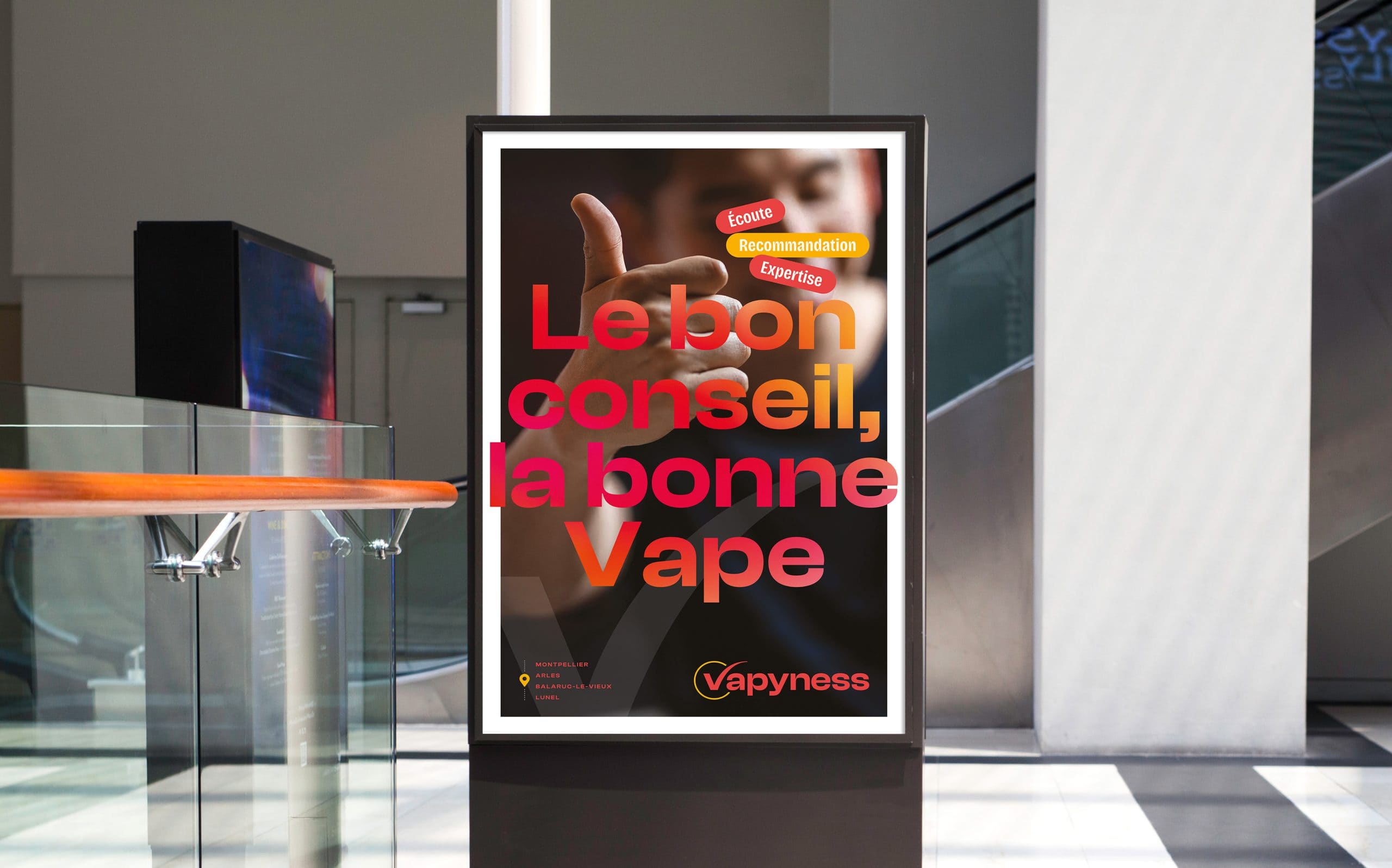 Poisson Soluble - Affiche publicitaire promotionnelle pour des conseils sur la vape, mettant en avant l'écoute, la recommandation, l'expertise et le bon conseil pour bien choisir sa vape.
